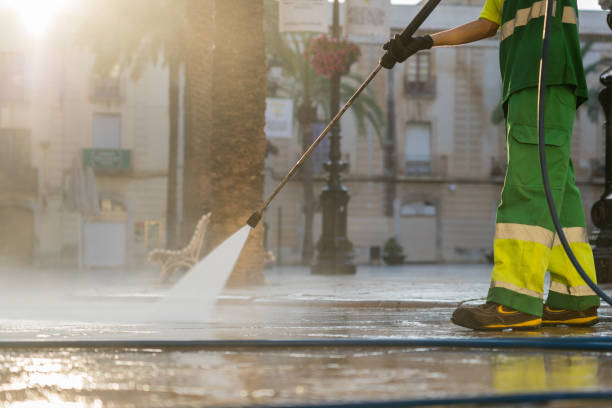 Best Restaurant Pressure Washing  in Largo, FL